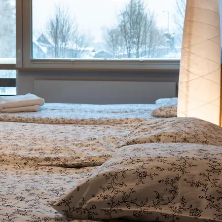 Staniszewski Apartment *